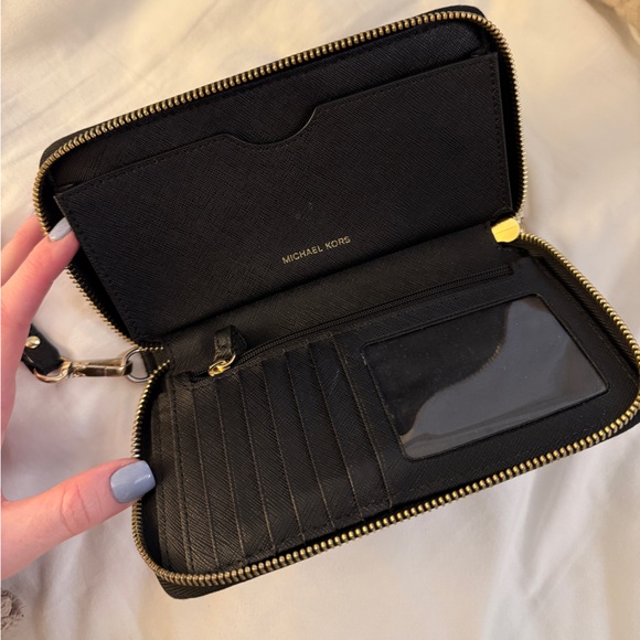 MK Wallet/Wristlet - Picture 3 of 3